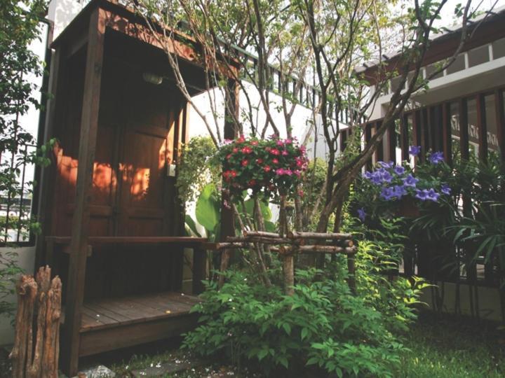 Baan Pra Nond Bed & Breakfast Banguecoque Exterior foto