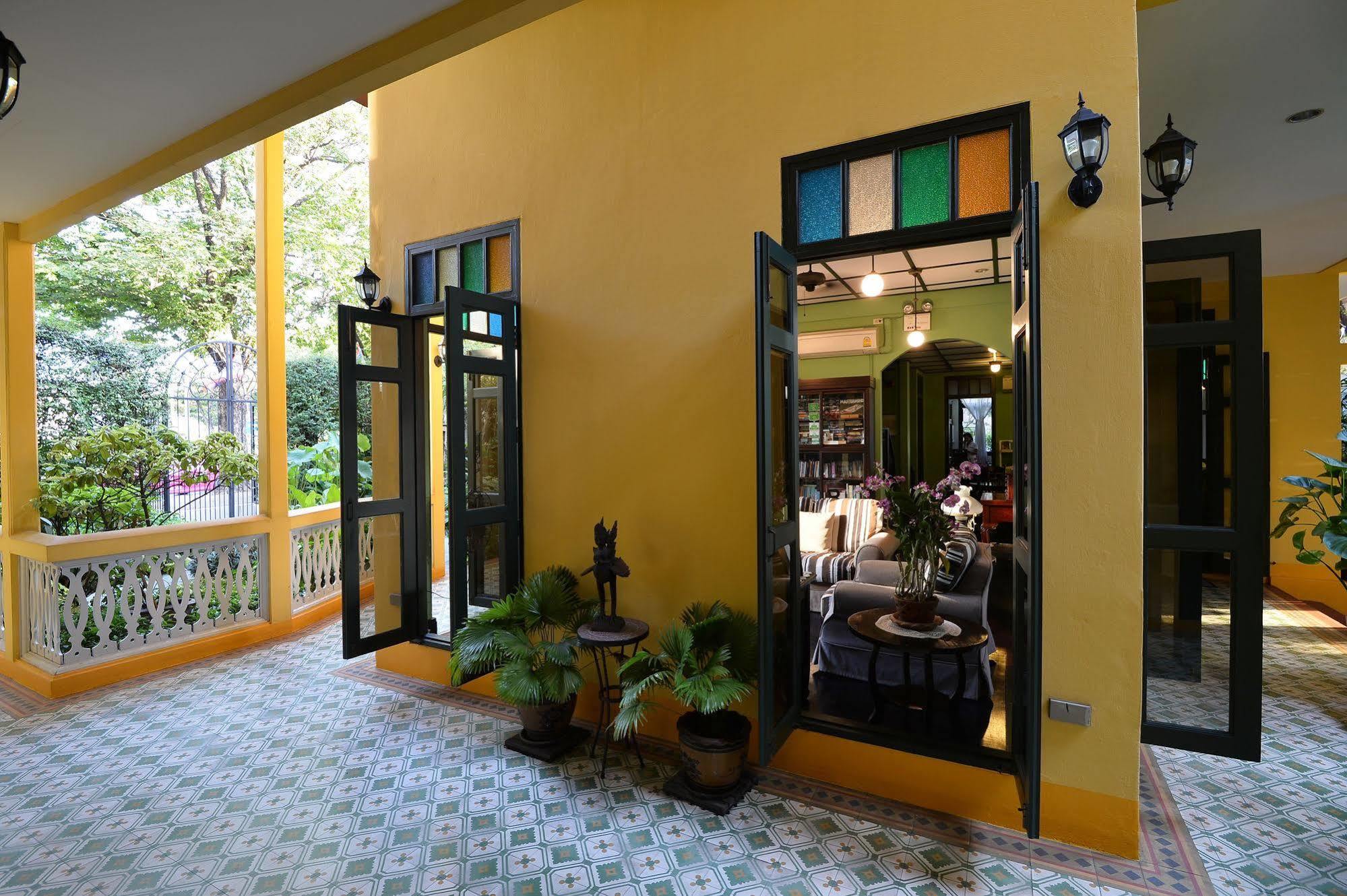 Baan Pra Nond Bed & Breakfast Banguecoque Exterior foto